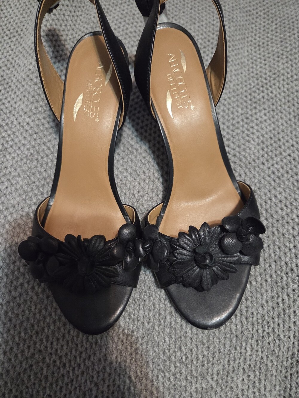 AEROSOLES Black Floral Leather Open-Toe Slingback Heels